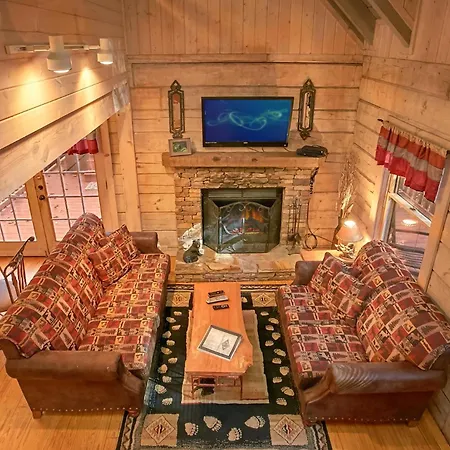 Bear Creek Holiday Home